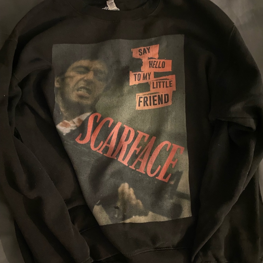 ScarFace sweater size Large women